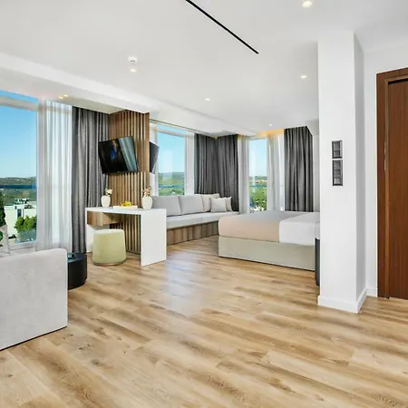 ホテル Pefka テッサロニキ