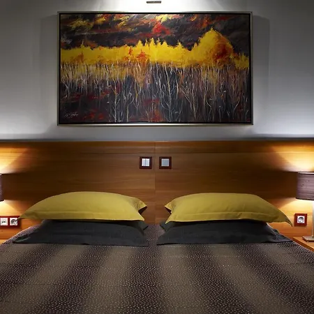 Pefka Hotel 3*